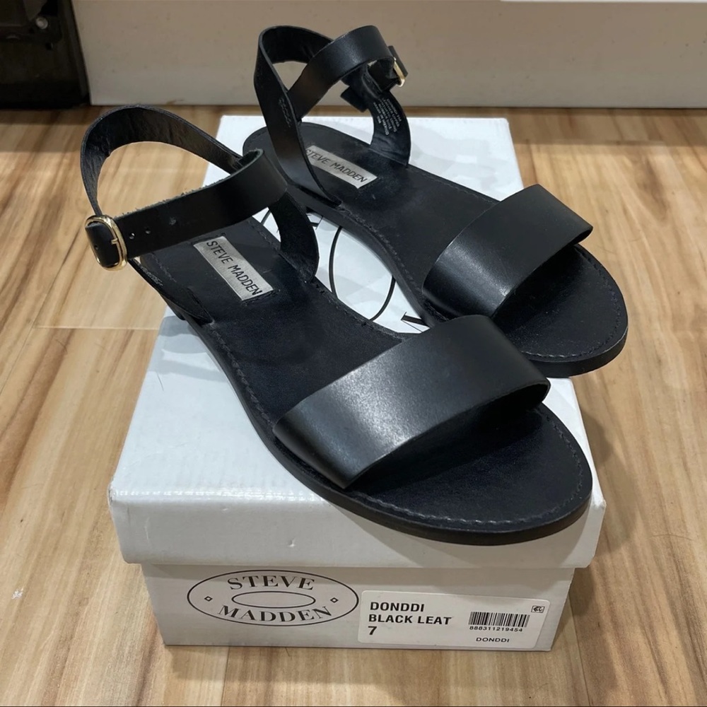 Steve Madden sandals